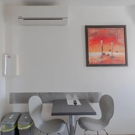 La De L'orangerie Appartement *